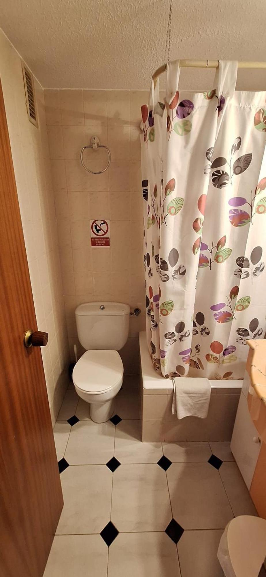Apartamentos Casa May 1- Centro Benidorm-Solo Mayores De 30 Anos Y Familias ภายนอก รูปภาพ