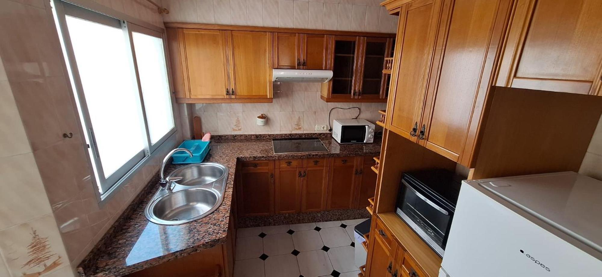 Apartamentos Casa May 1- Centro Benidorm-Solo Mayores De 30 Anos Y Familias ภายนอก รูปภาพ